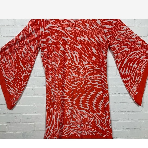 Lightweight Pointed Kimono Wing Sleeve Coral Dress - Picture 3 of 6